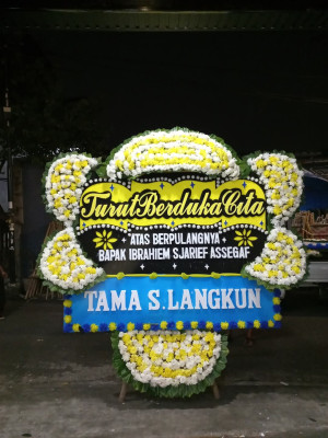 Papan Bunga Duka di Sukamaju Kidul