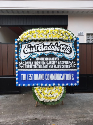 Papan Bunga Duka di Sukamaju Kidul